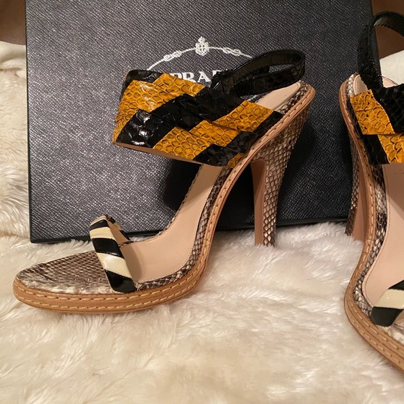 Prada Calzature Donna - Picture 2 of 5